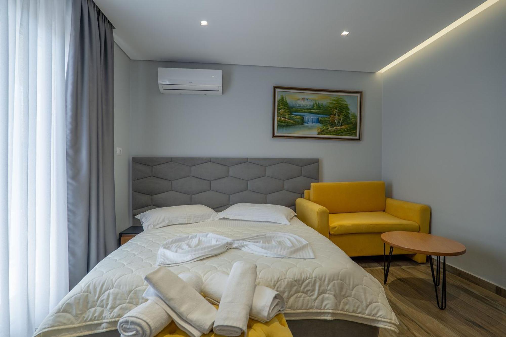Hotel Sunkised 3*