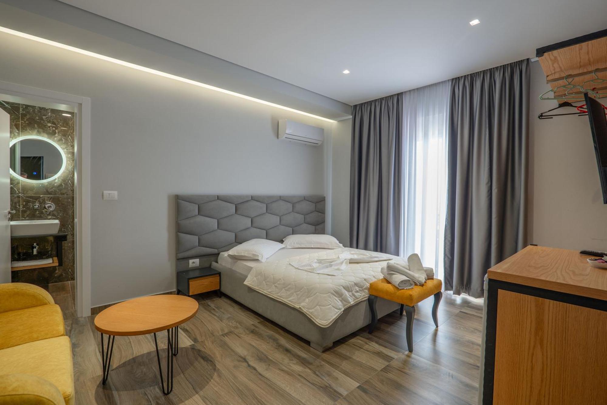 Sunkised Hotel