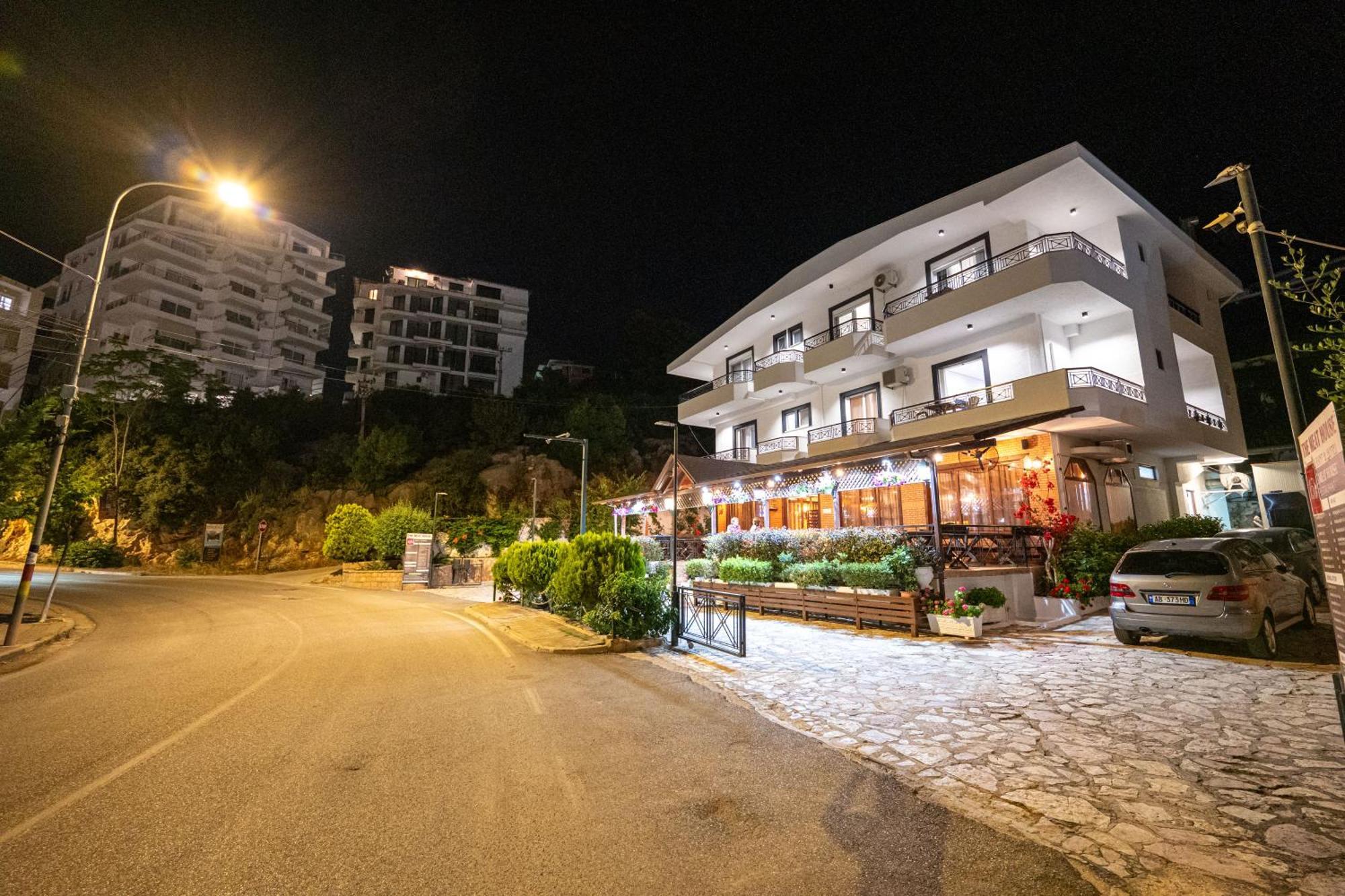 Sunkised Hotel 3*