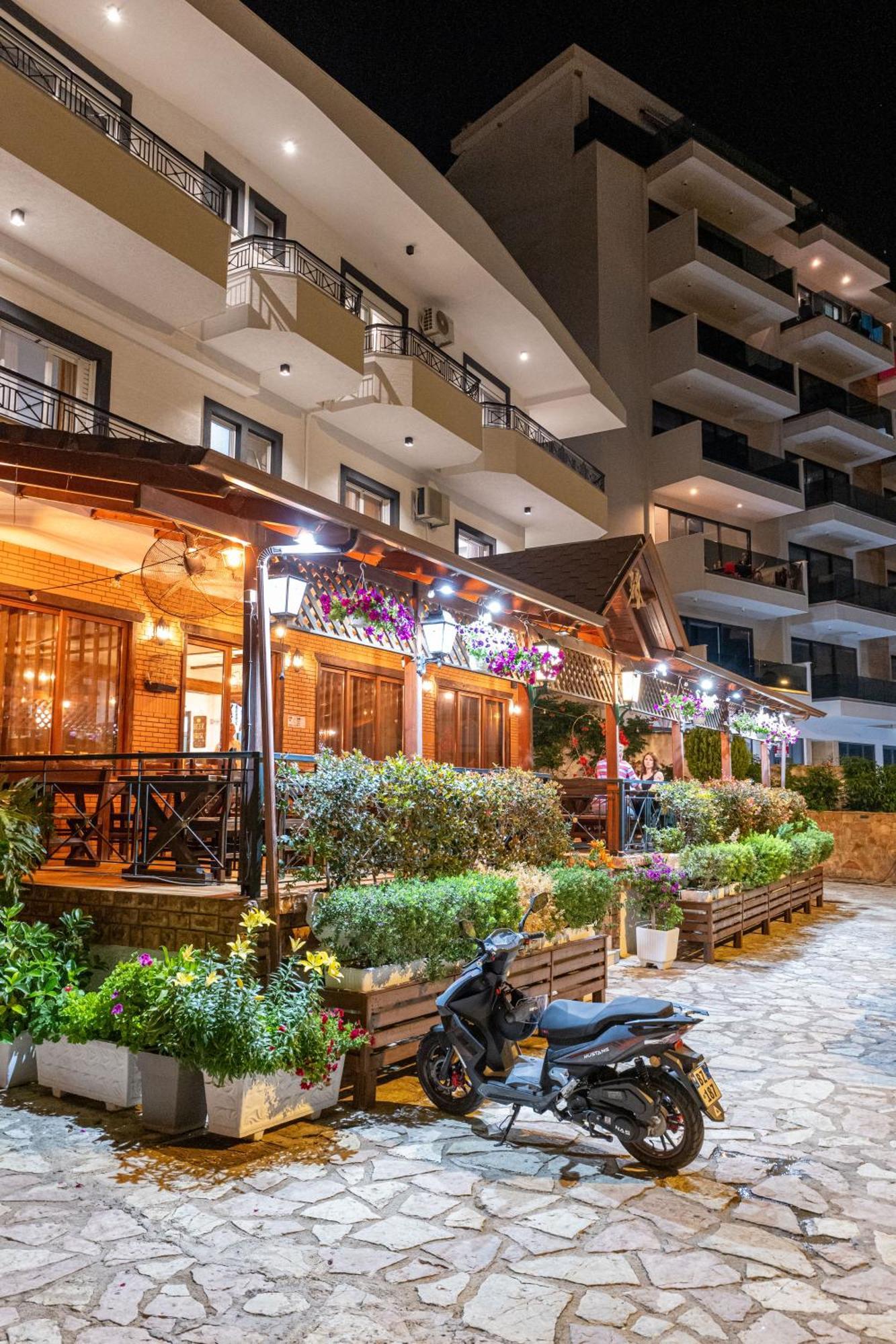 Sunkised 3* Sarandë
